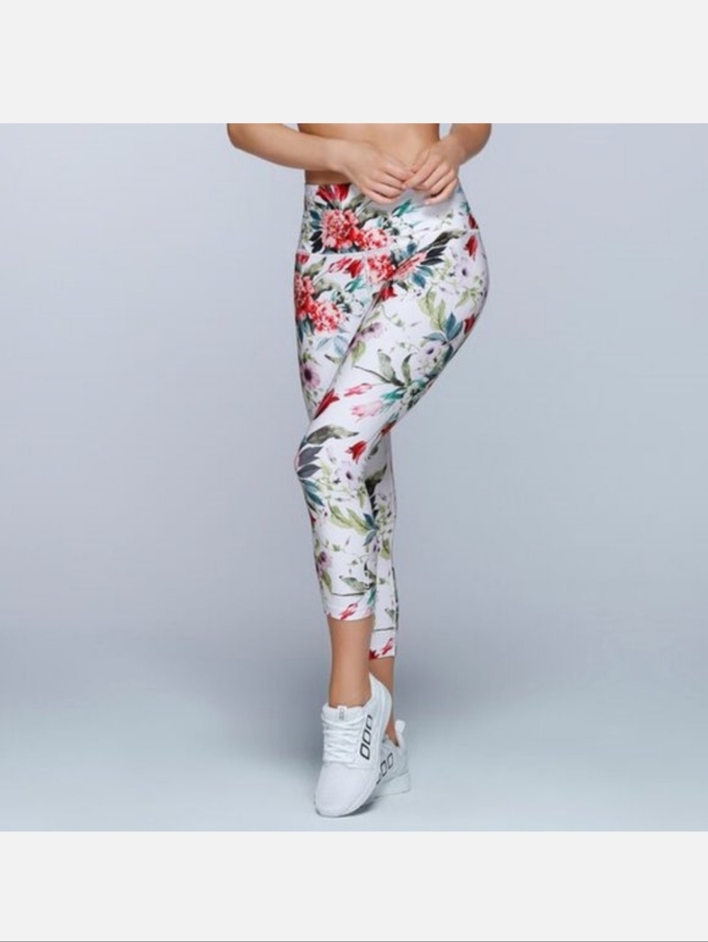 Lorna Jane Wanderlust Floral White High-Waist Capri Leggings